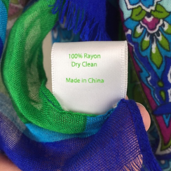 Vera Bradley Scarf Emerald Paisley Retired Print** - Picture 5 of 8